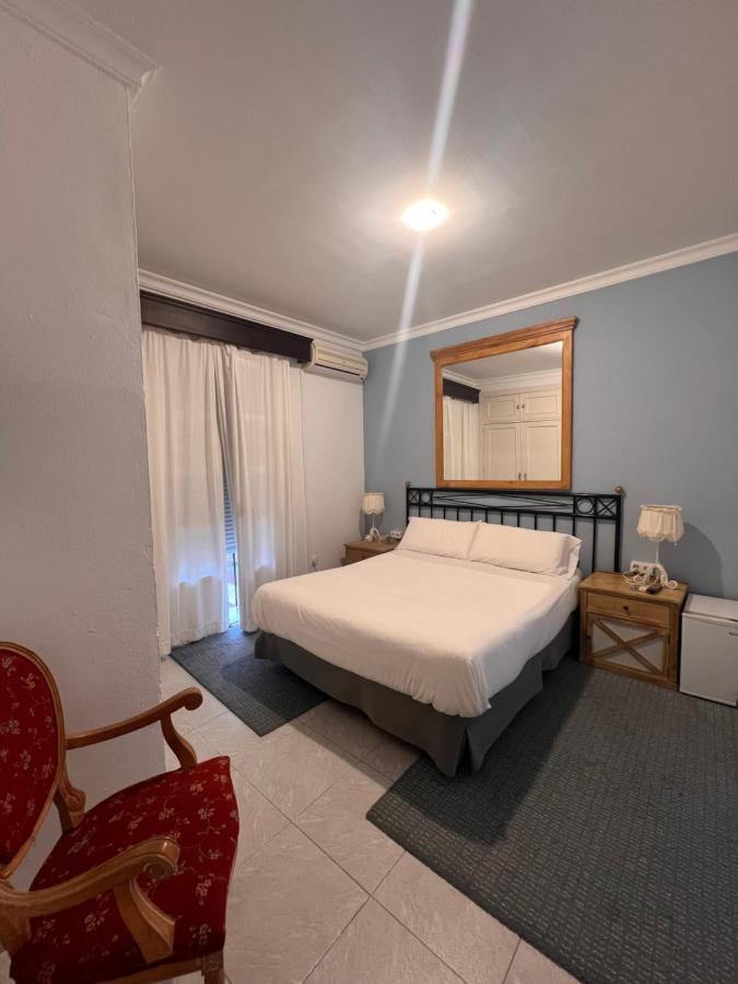 Hostal Playa Hidalgo 로타 외부 사진