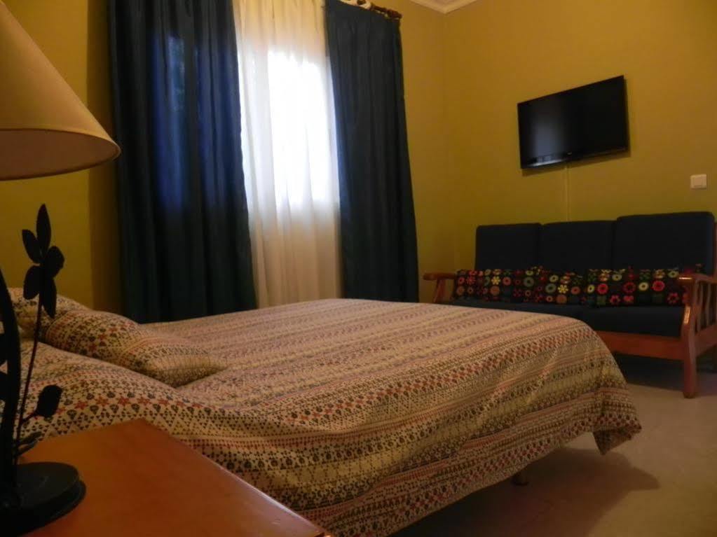 Hostal Playa Hidalgo 로타 외부 사진